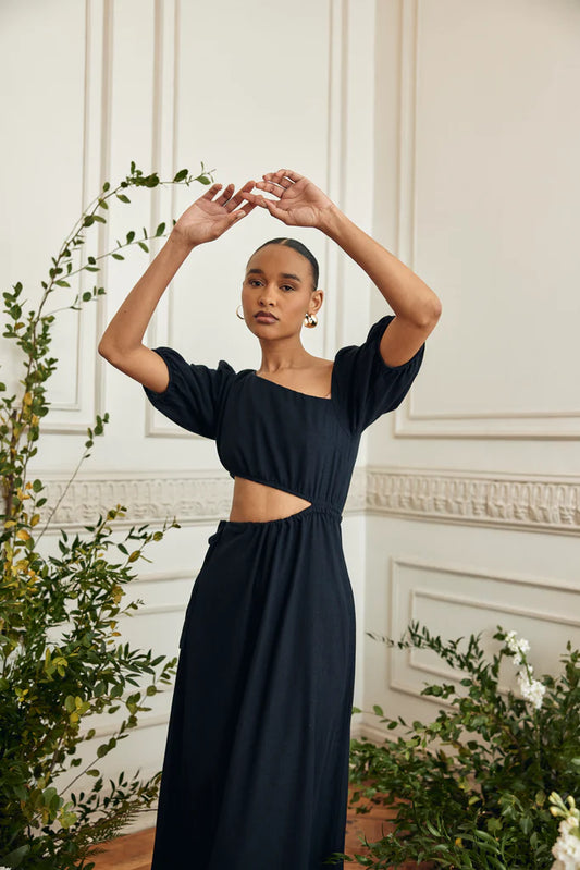 Linen Clothing: The Spring Season's Biggest Trend