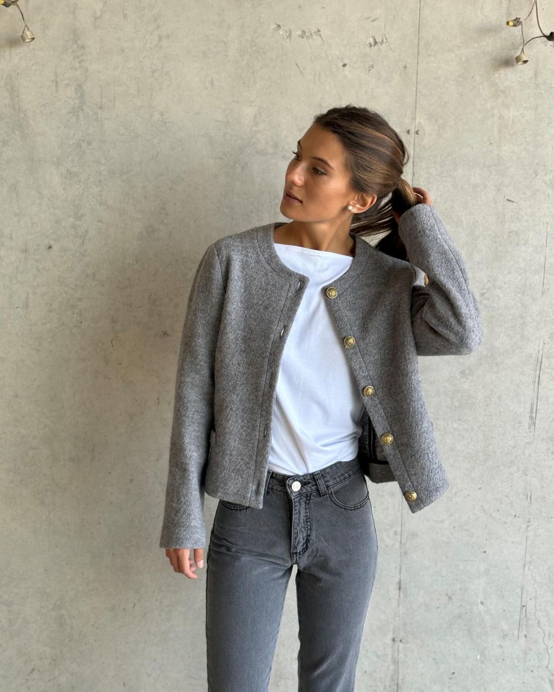 Gray Wool Lady Jacket with Gold Buttons